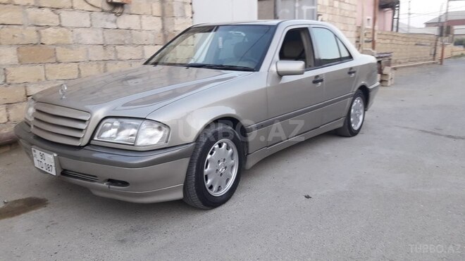 Mercedes C 230 1998, 286,000 km - 2.3 l - Bakı