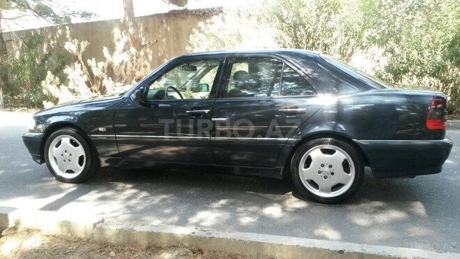 Mercedes C 240 1999, 186,000 km - 2.4 л - Xırdalan