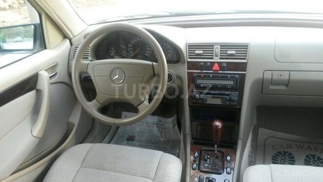 Mercedes C 240 1999, 186,000 km - 2.4 л - Xırdalan