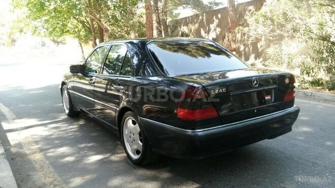 Mercedes C 240 1999, 186,000 km - 2.4 л - Xırdalan