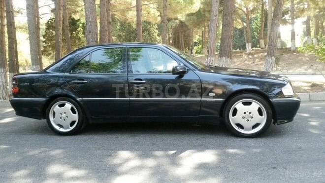 Mercedes C 240 1999, 186,000 km - 2.4 л - Xırdalan