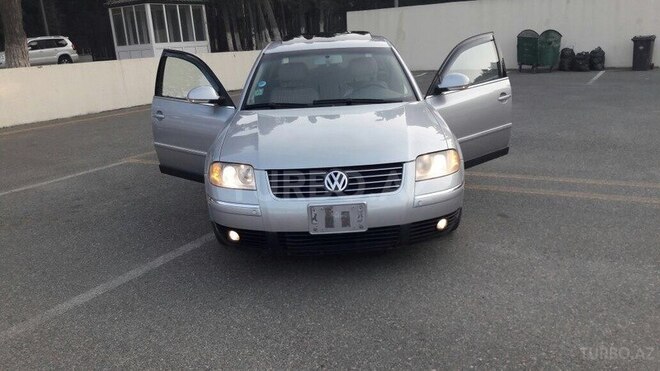 Volkswagen Passat 2004, 289,000 km - 1.8 l - Sumqayıt