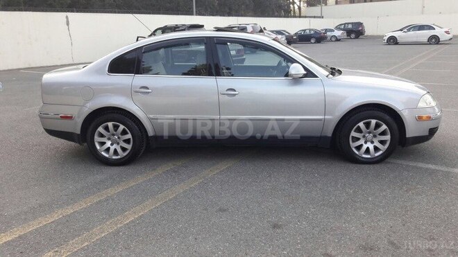 Volkswagen Passat 2004, 289,000 km - 1.8 l - Sumqayıt