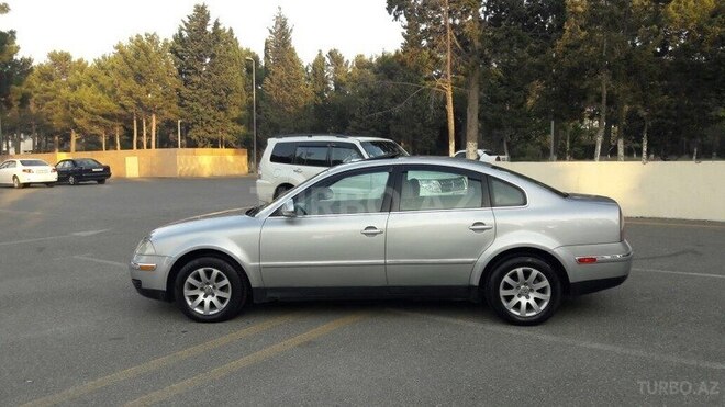Volkswagen Passat 2004, 289,000 km - 1.8 l - Sumqayıt