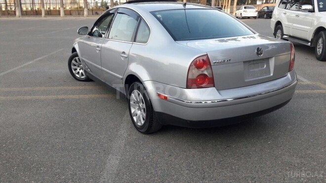 Volkswagen Passat 2004, 289,000 km - 1.8 l - Sumqayıt