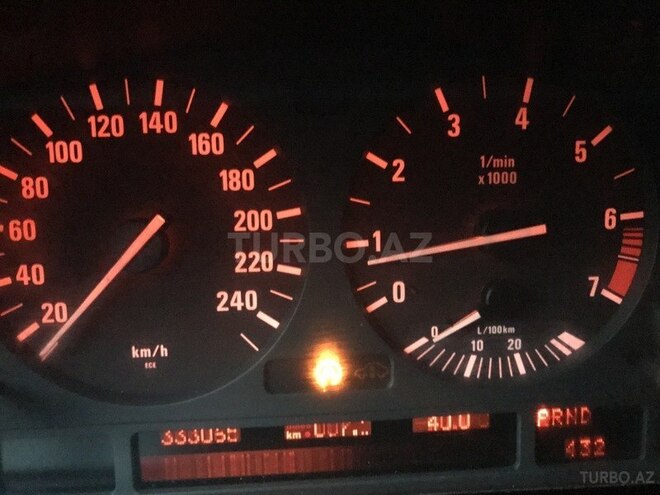 BMW 528 1995, 333,014 km - 2.8 l - Bakı
