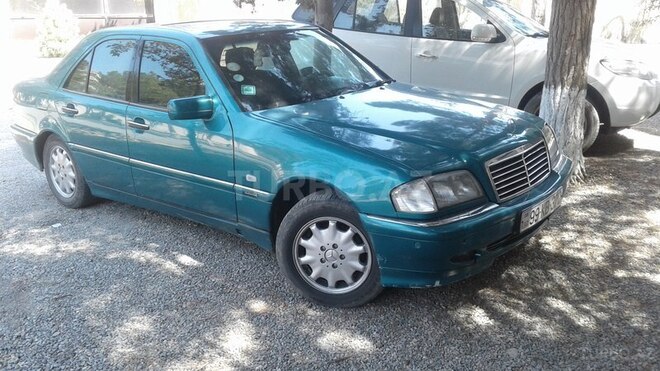 Mercedes C 220 1998, 305,680 km - 2.2 l - Sumqayıt