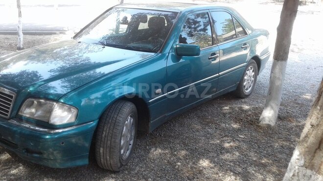 Mercedes C 220 1998, 305,680 km - 2.2 l - Sumqayıt