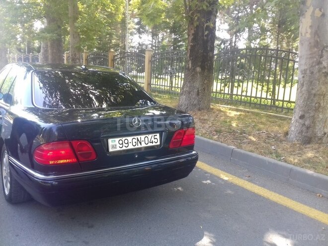 Mercedes E 240 1999, 305,000 km - 2.4 l - Mingəçevir