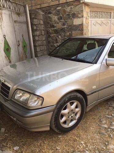 Mercedes C 220 1999, 250,000 km - 0.2 l - Şəki