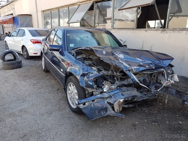 Mercedes C 180 1999, 215 km - 1.8 l - Bakı