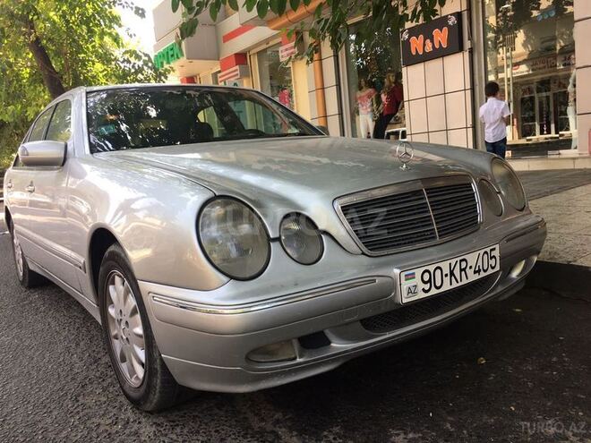 Mercedes E 220 2000, 385,000 km - 2.2 l - Bakı