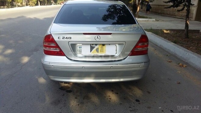 Mercedes C 240 2001, 275,915 km - 2.6 l - Mingəçevir
