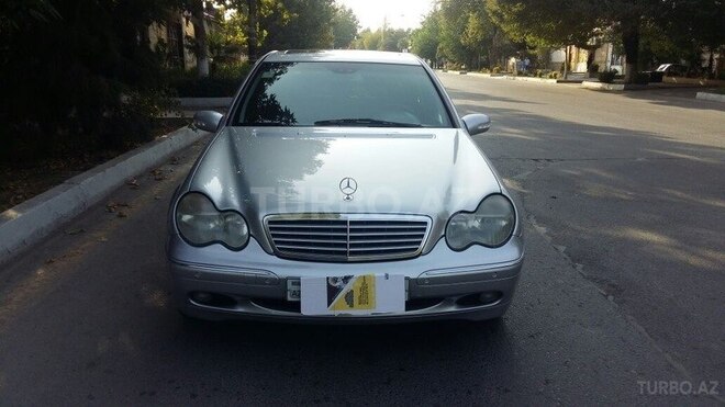 Mercedes C 240 2001, 275,915 km - 2.6 l - Mingəçevir
