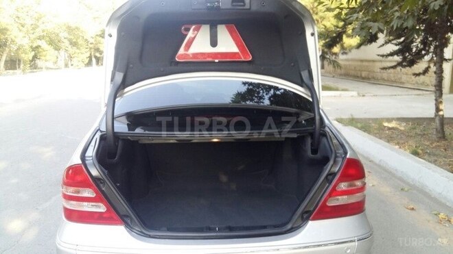 Mercedes C 240 2001, 275,915 km - 2.6 l - Mingəçevir