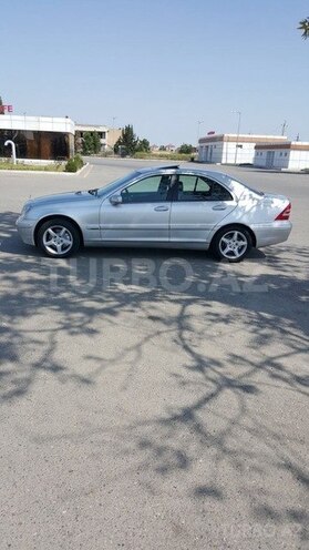 Mercedes C 240 2001, 275,915 km - 2.6 l - Mingəçevir
