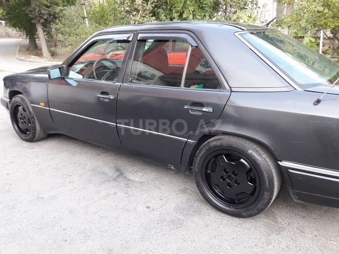 Mercedes E 200 1994, 410,000 km - 2.0 l - Bakı