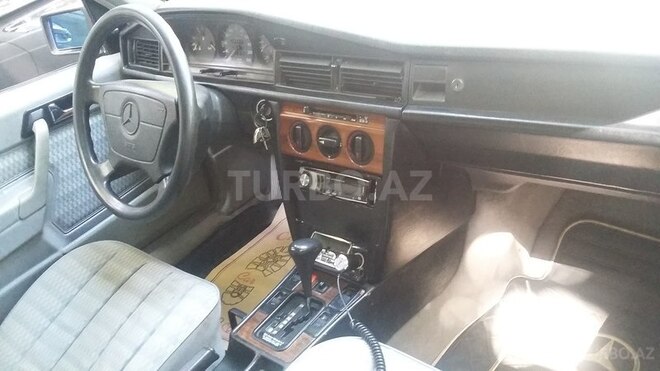 Mercedes 190 1991, 140,000 km - 2.0 l - Bakı