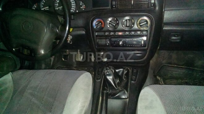 Opel Omega 1994, 296,738 km - 2.0 l - Gəncə