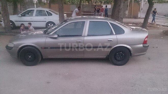 Opel Vectra 1997, 395,000 km - 1.6 l - Bakı