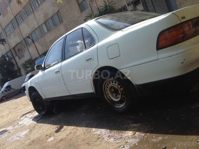 Toyota Camry 1990, 170,000 km - 2.0 л - Bakı