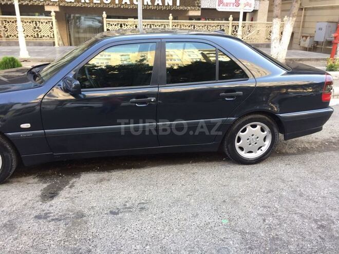 Mercedes C 180 1999, 270,000 km - 1.8 l - Bakı