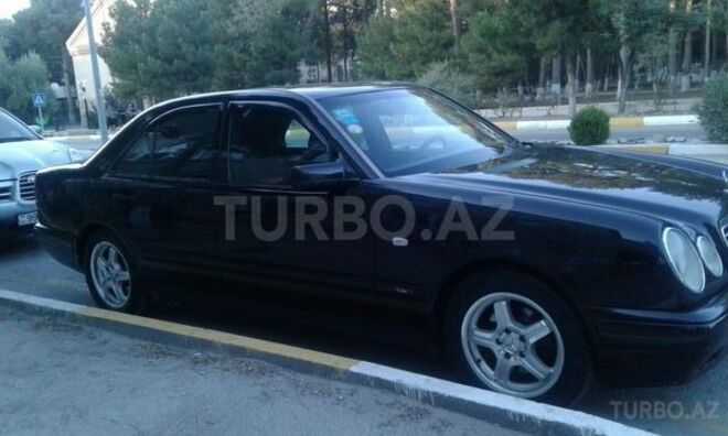 Mercedes E 200 1995, 2,851,231 km - 0.2 л - Bakı