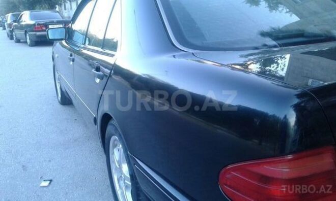 Mercedes E 200 1995, 2,851,231 km - 0.2 л - Bakı