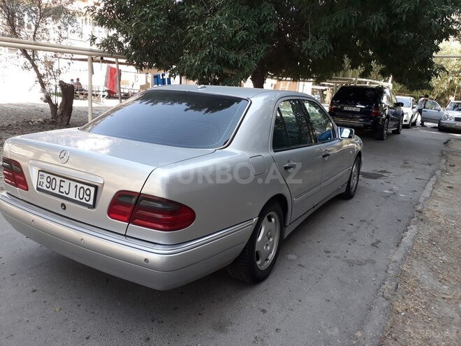 Mercedes E 240 1998, 296,500 km - 2.4 l - Bakı