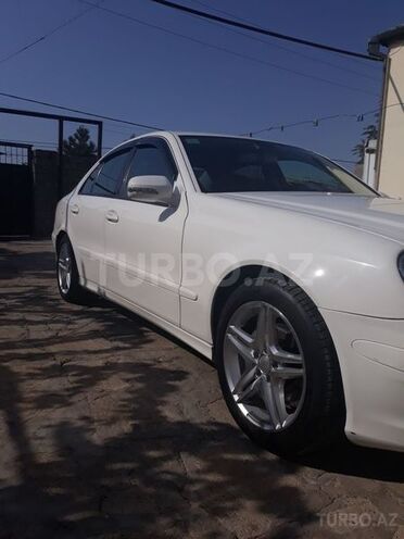 Mercedes E 220 2006, 273,000 km - 2.2 л - Bakı