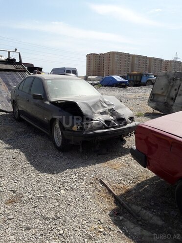 BMW 523 1996, 280,000 km - 0.2 l - Bakı