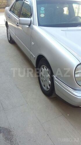 Mercedes E 230 1996, 256,000 km - 2.3 l - Bakı