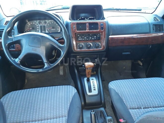 Mitsubishi Pajero io 2000, 246,000 km - 2.0 l - Bakı