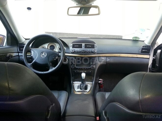 Mercedes E 240 2004, 135,000 km - 2.6 l - Bakı