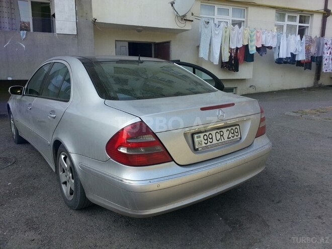 Mercedes E 240 2004, 135,000 km - 2.6 l - Bakı