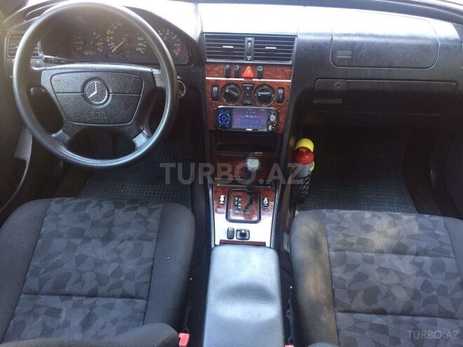 Mercedes C 180 2000, 241,000 km - 1.8 l - Bakı