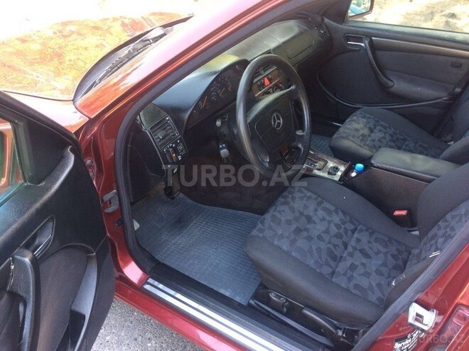 Mercedes C 180 2000, 241,000 km - 1.8 l - Bakı