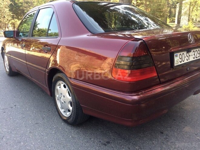 Mercedes C 180 2000, 241,000 km - 1.8 l - Bakı