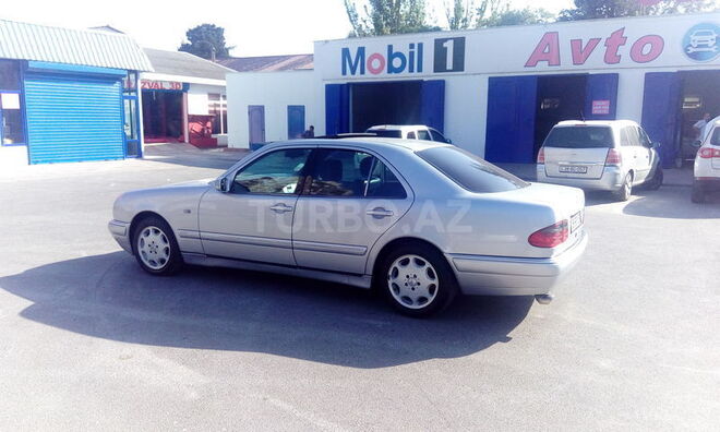 Mercedes E 230 1996, 300,000 km - 2.3 l - Sumqayıt