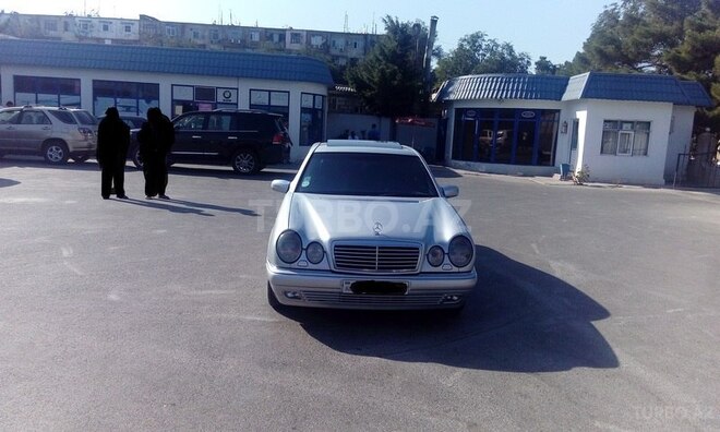 Mercedes E 230 1996, 300,000 km - 2.3 l - Sumqayıt