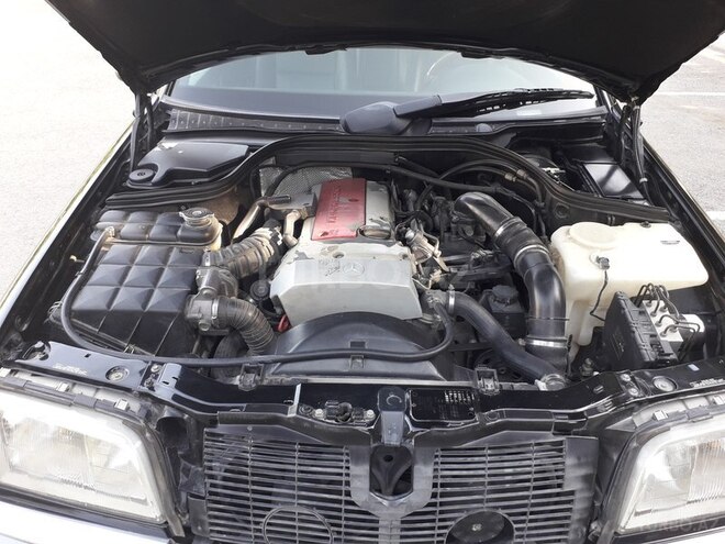 Mercedes C 230 2000, 124,100 km - 2.3 л - Bakı