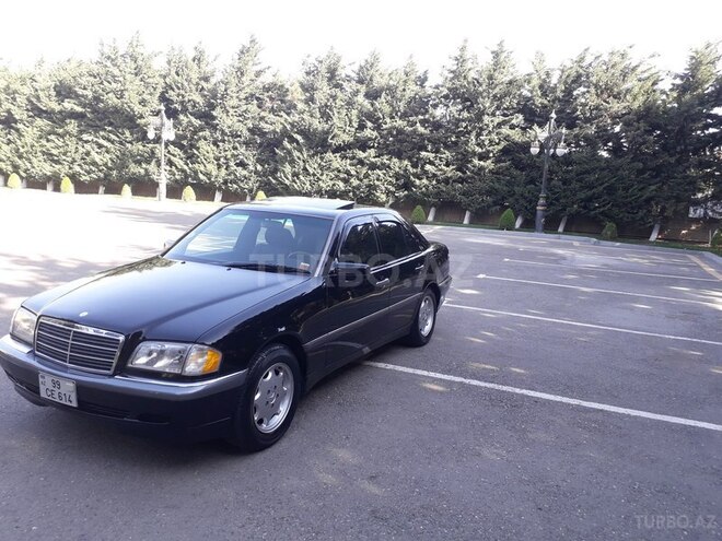 Mercedes C 230 2000, 124,100 km - 2.3 л - Bakı