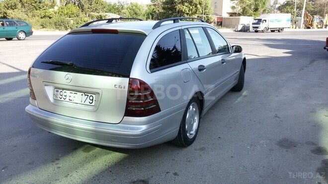Mercedes C 220 2001, 231,211 km - 2.2 l - Bakı