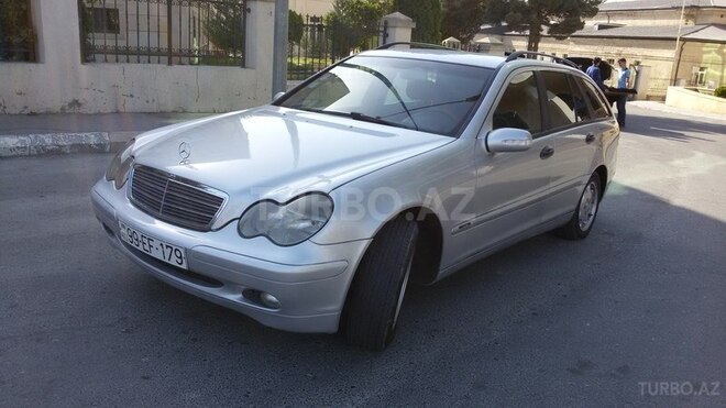 Mercedes C 220 2001, 231,211 km - 2.2 l - Bakı