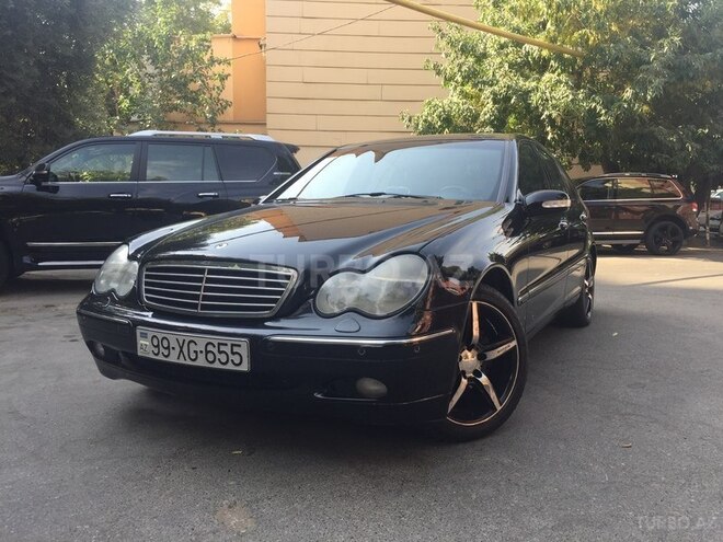 Mercedes C 200 2002, 272,000 km - 2.0 l - Bakı