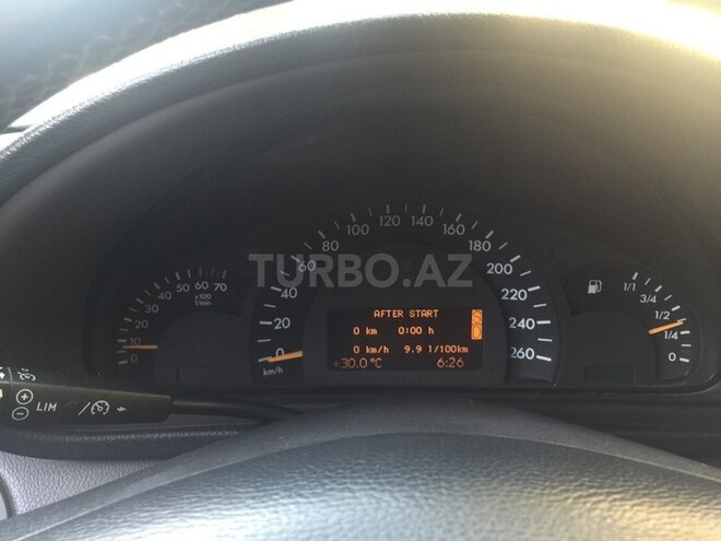 Mercedes C 200 2002, 272,000 km - 2.0 l - Bakı