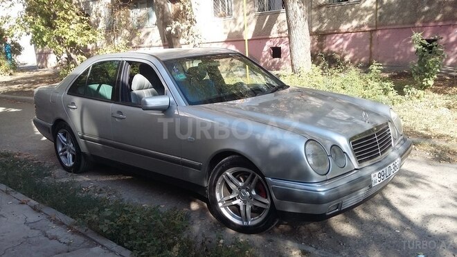 Mercedes E 240 1998, 247,108 km - 2.4 l - Mingəçevir