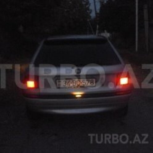 Opel Astra 1992, 210,000 km - 1.8 l - Qax