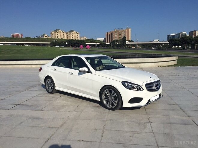 Mercedes E 350 2013, 53,000 km - 3.5 l - Bakı