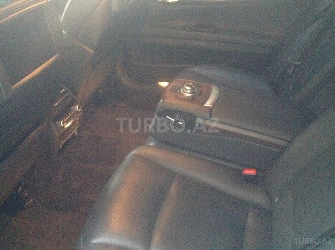 BMW 750 2009, 87,000 km - 4.4 л - Bakı